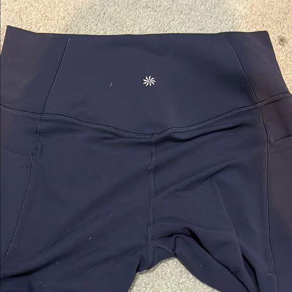 Athleta Salutation Stash Pocket II Capri Navy - Picture 5 of 6